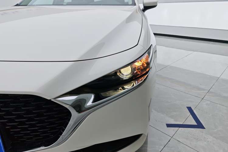 Used Mazda 3 Axela 2023 2.0L Automatic ZhiXuan Edition Left Front Headlight