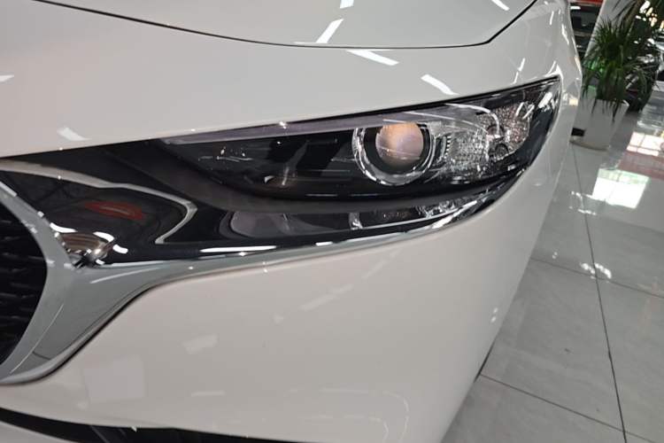 Used Mazda 3 Axela 2023 2.0L Automatic ZhiXuan Edition Left Front Headlight