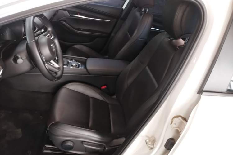 Used Mazda 3 Axela 2023 2.0L Automatic Zhiya Edition Left Front Seat
