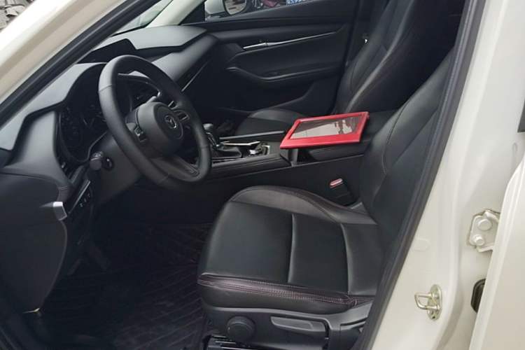 Used Mazda 3 Axela 2023 2.0L Automatic Zhiqing Edition Left Front Seat