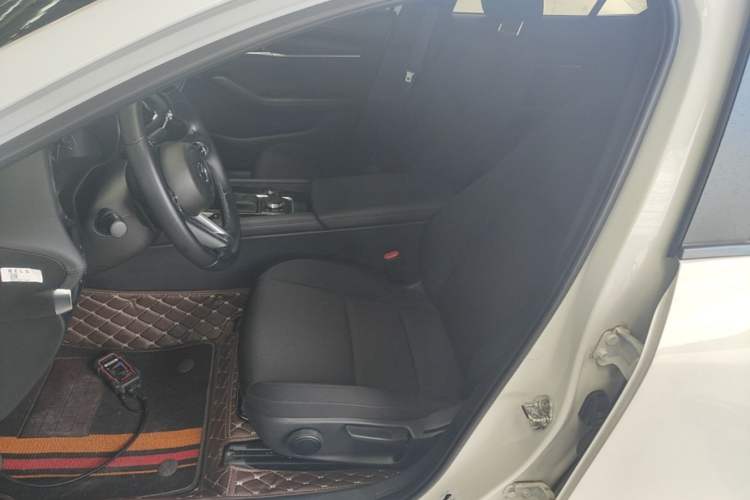 Used Mazda 3 Axela 2023 2.0L Automatic ZhiXuan Edition Left Front Seat