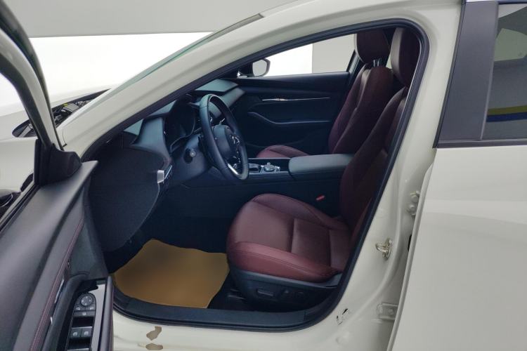 Used Mazda 3 Axela 2023 2.0L Automatic ZhiZhen Edition Left Front Seat