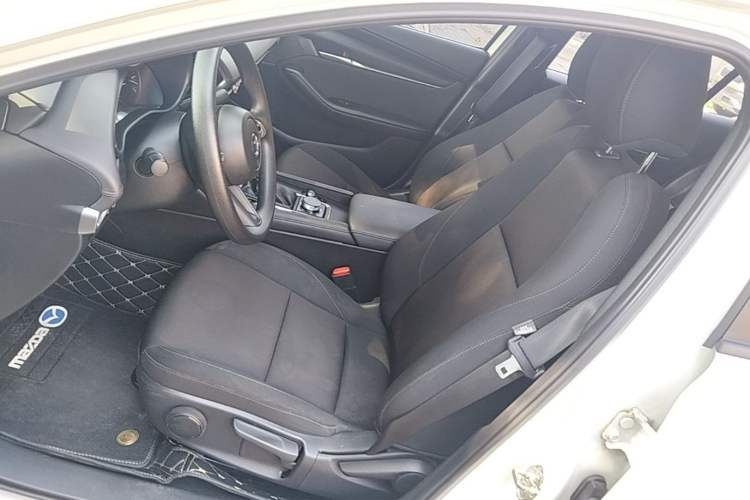 Used Mazda 3 Axela 2023 2.0L Automatic Zhiqing Edition Left Front Seat