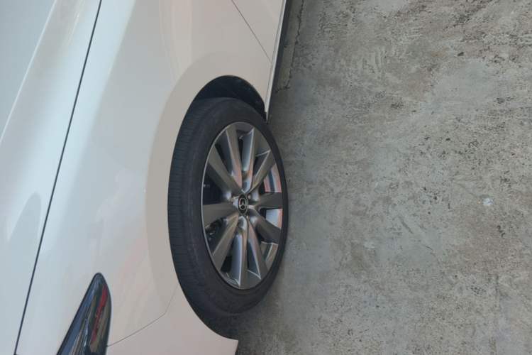 Used Mazda 3 Axela 2023 2.0L Automatic ZhiZhen Edition Left Front Wheel Hub