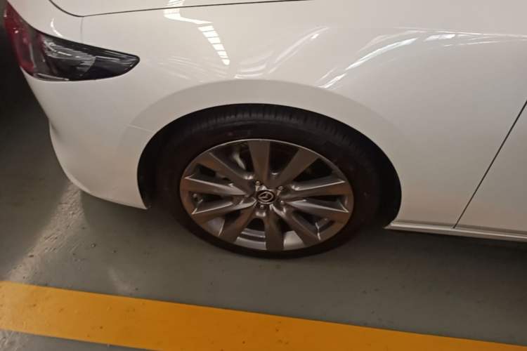 Used Mazda 3 Axela 2023 2.0L Automatic Zhiya Edition Left Front Wheel Hub