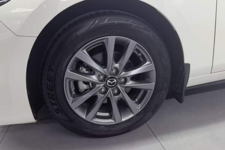 Used Mazda 3 Axela 2023 2.0L Automatic Zhiqing Edition Left Front Wheel Hub