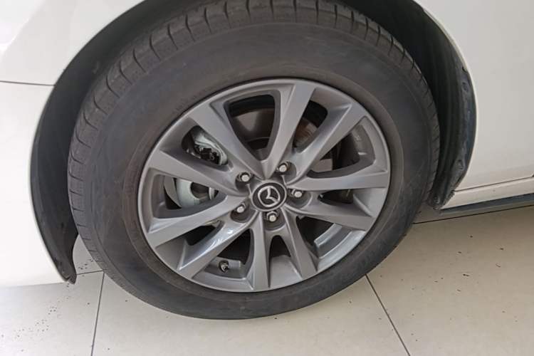 Used Mazda 3 Axela 2023 2.0L Automatic Zhiqing Edition Left Front Wheel Hub