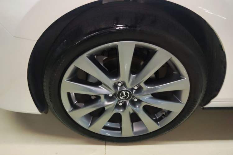 Used Mazda 3 Axela 2023 2.0L Automatic ZhiXuan Edition Left Front Wheel Hub