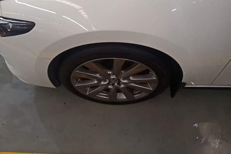 Used Mazda 3 Axela 2023 2.0L Automatic Zhiya Edition Left Front Wheel Hub