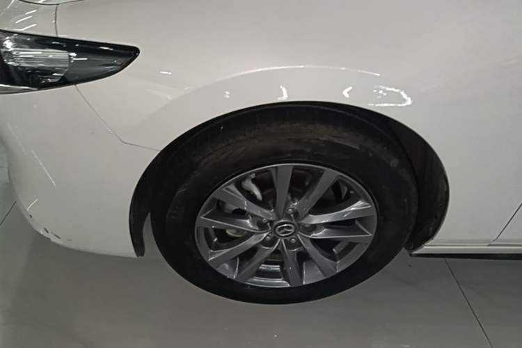 Used Mazda 3 Axela 2023 2.0L Automatic Zhiqing Edition Left Front Wheel Hub
