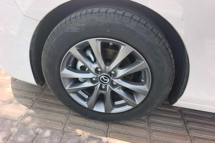 Used Mazda 3 Axela 2023 2.0L Automatic Zhiqing Edition Left Front Wheel Hub