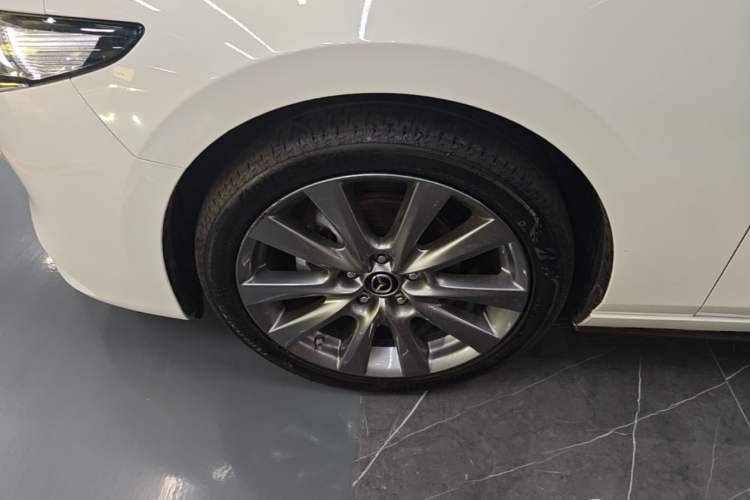 Used Mazda 3 Axela 2023 2.0L Automatic ZhiZhen Edition Left Front Wheel Hub