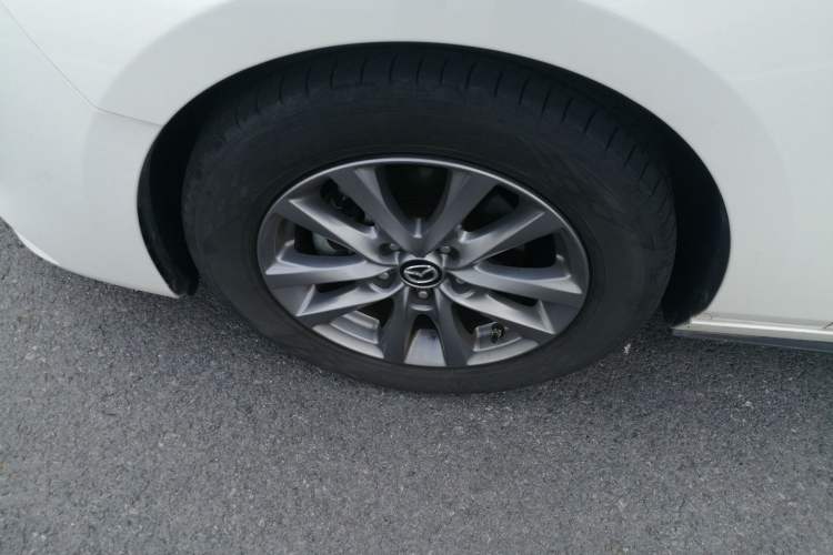 Used Mazda 3 Axela 2023 2.0L Automatic Zhiqing Edition Left Front Wheel Hub