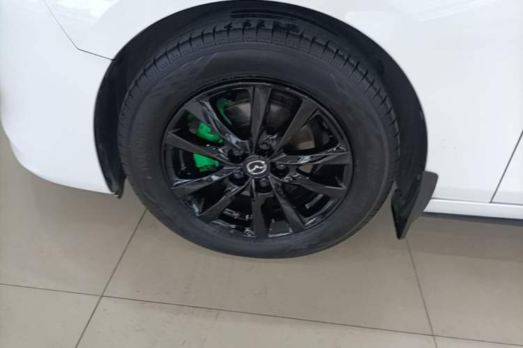 Used Mazda 3 Axela 2023 2.0L Automatic Zhiqing Edition Left Front Wheel Hub