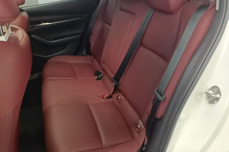 Used Mazda 3 Axela 2023 2.0L Automatic ZhiZhen Edition Left Rear Seat