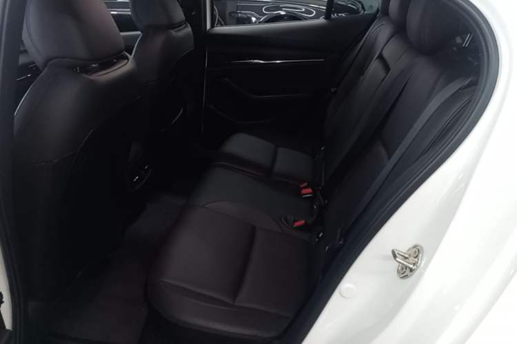 Used Mazda 3 Axela 2023 2.0L Automatic ZhiZhen Edition Left Rear Seat