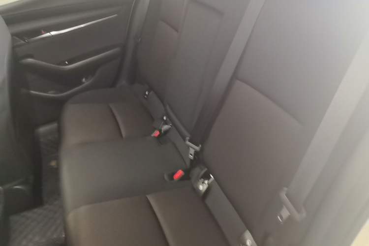 Used Mazda 3 Axela 2023 2.0L Automatic ZhiXuan Edition Left Rear Seat