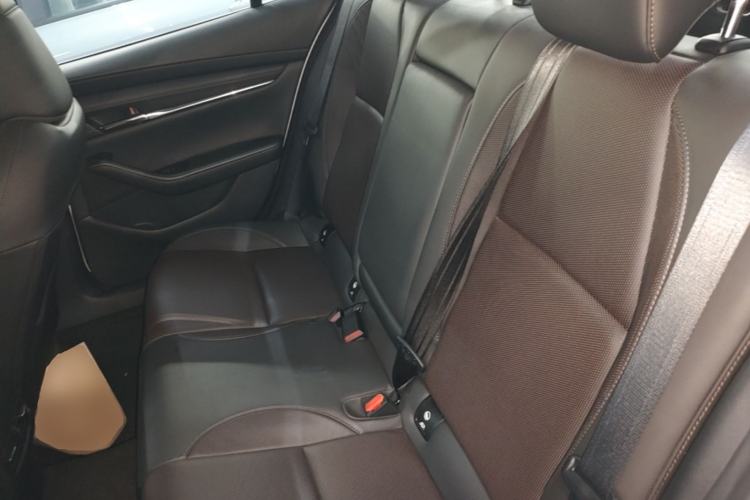 Used Mazda 3 Axela 2023 2.0L Automatic ZhiZhen Edition Left Rear Seat