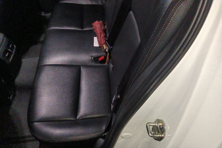 Used Mazda 3 Axela 2023 1.5L Automatic Zhiyue Edition Left Rear Seat