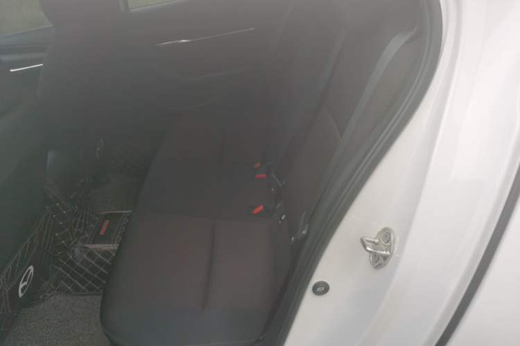 Used Mazda 3 Axela 2023 2.0L Automatic ZhiXuan Edition Left Rear Seat