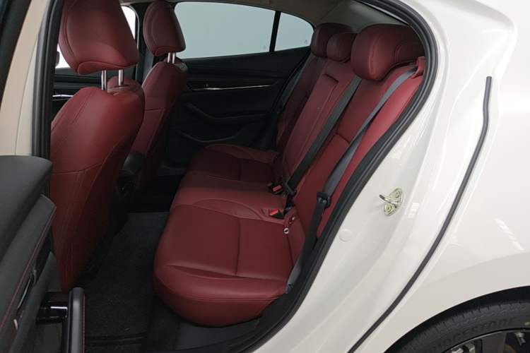 Used Mazda 3 Axela 2023 2.0L Automatic Zhiya Edition Left Rear Seat