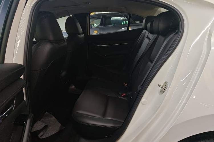 Used Mazda 3 Axela 2023 2.0L Automatic ZhiZhen Edition Left Rear Seat