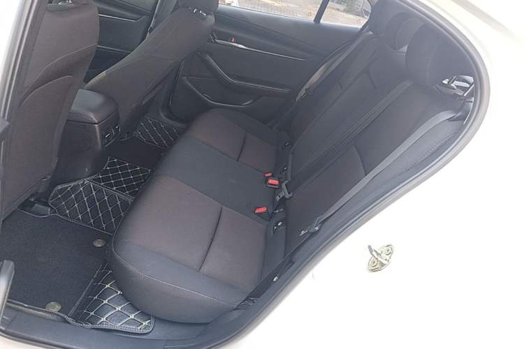 Used Mazda 3 Axela 2023 2.0L Automatic Zhiqing Edition Left Rear Seat
