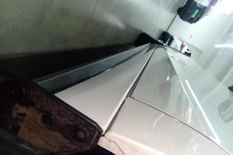 Used Mazda 3 Axela 2023 2.0L Automatic ZhiZhen Edition Left Side Sill