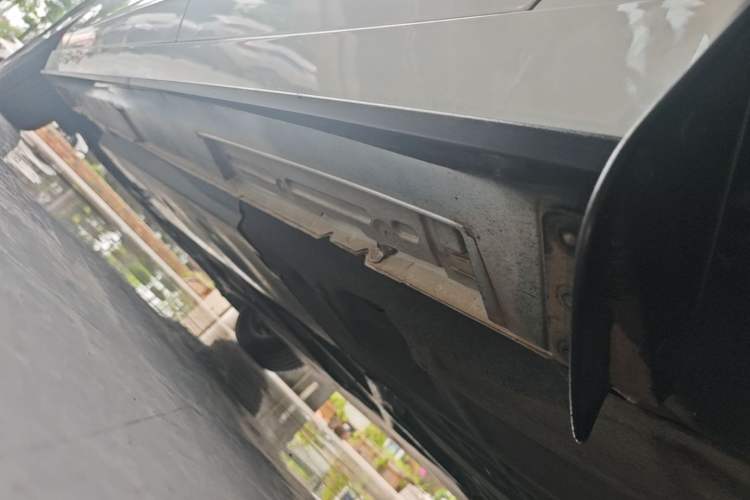 Used Mazda 3 Axela 2023 2.0L Automatic Zhiqing Edition Left Side Sill