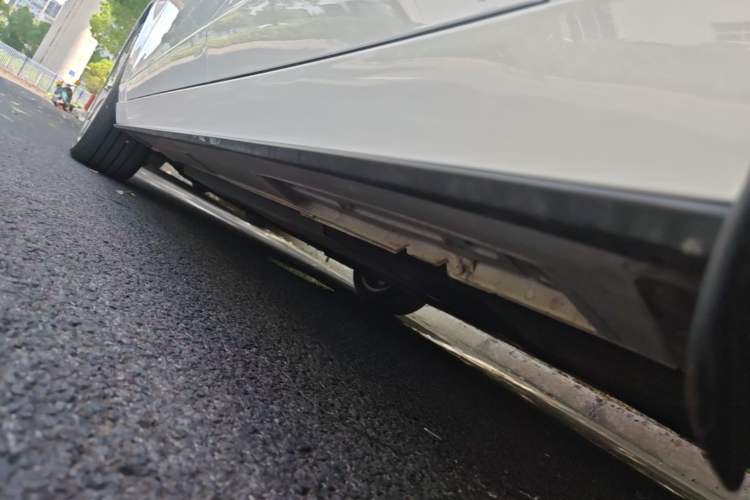 Used Mazda 3 Axela 2023 2.0L Automatic Zhiya Edition Left Side Sill