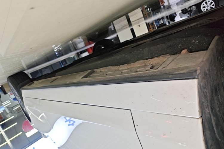 Used Mazda 3 Axela 2023 2.0L Automatic ZhiXuan Edition Left Side Sill