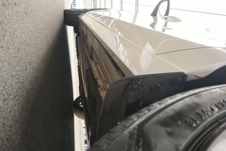 Used Mazda 3 Axela 2023 2.0L Automatic ZhiZhen Edition Left Side Sill