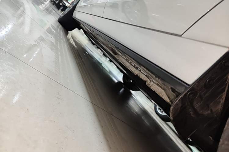 Used Mazda 3 Axela 2023 2.0L Automatic Zhiya Edition Left Side Sill