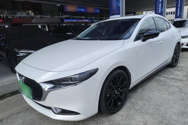Używany Mazda 3 Axela 2023 2.0L Automatic Zhiyao Edition