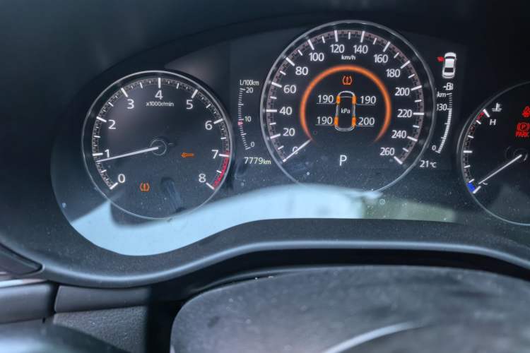 Used Mazda 3 Axela 2023 2.0L Automatic Zhiqing Edition Odometer Close Up