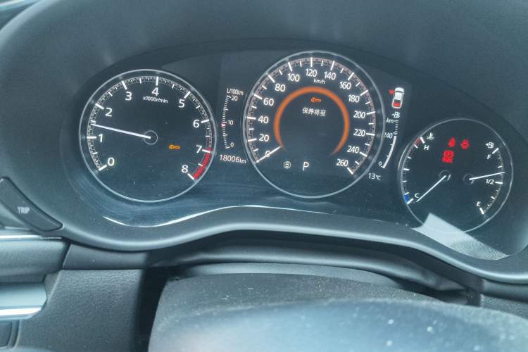 Used Mazda 3 Axela 2023 2.0L Automatic Zhiyao Edition Odometer Close Up