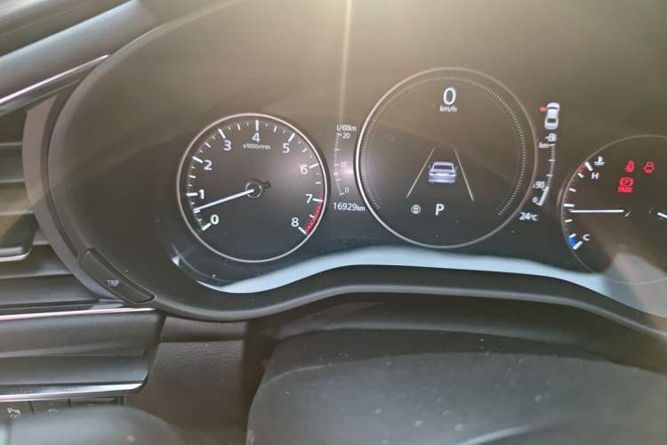 Used Mazda 3 Axela 2023 2.0L Automatic Zhiyao Edition Odometer Close Up