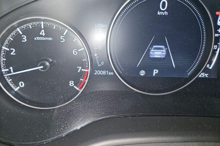 Used Mazda 3 Axela 2023 2.0L Automatic Zhiya Edition Odometer Close Up