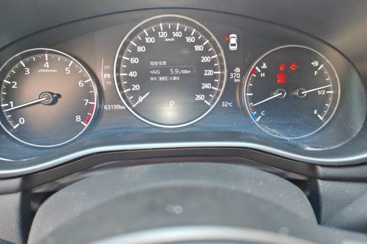Used Mazda 3 Axela 2023 2.0L Automatic Zhiqing Edition Odometer Close Up