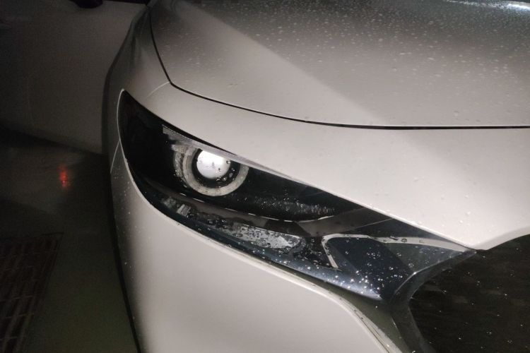 Used Mazda 3 Axela 2023 2.0L Automatic ZhiZhen Edition Right Front Headlight