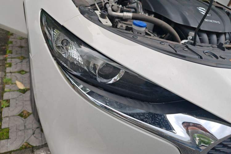 Used Mazda 3 Axela 2023 2.0L Automatic Zhiqing Edition Right Front Headlight
