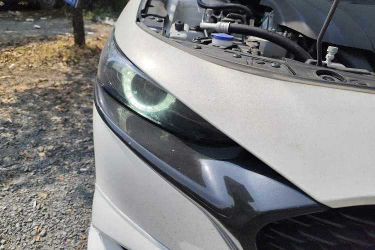 Used Mazda 3 Axela 2023 2.0L Automatic Zhiyao Edition Right Front Headlight