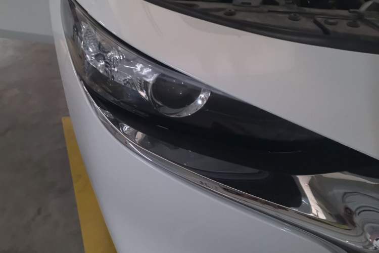Used Mazda 3 Axela 2023 2.0L Automatic Zhiqing Edition Right Front Headlight