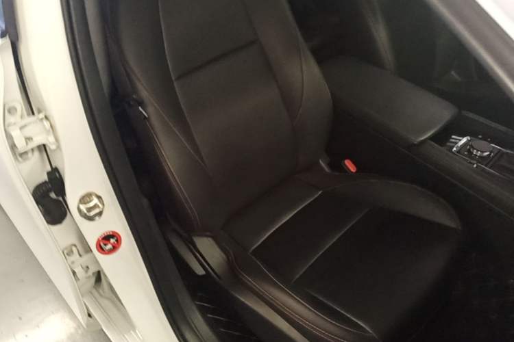 Used Mazda 3 Axela 2023 2.0L Automatic Zhiya Edition Right Front Seat
