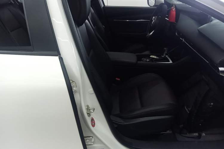 Used Mazda 3 Axela 2023 2.0L Automatic ZhiZhen Edition Right Front Seat