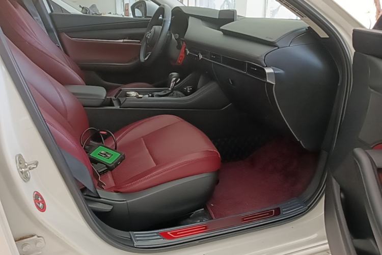 Used Mazda 3 Axela 2023 2.0L Automatic Zhiqing Edition Right Front Seat
