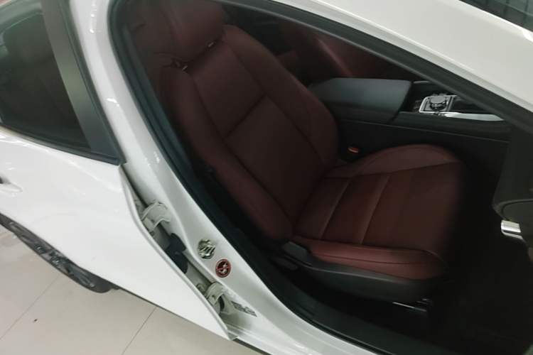 Used Mazda 3 Axela 2023 2.0L Automatic ZhiZhen Edition Right Front Seat