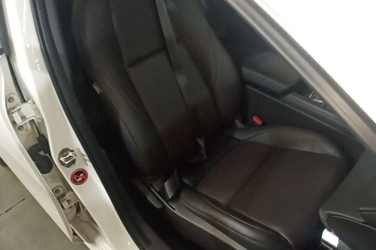 Used Mazda 3 Axela 2023 2.0L Automatic Zhiya Edition Right Front Seat
