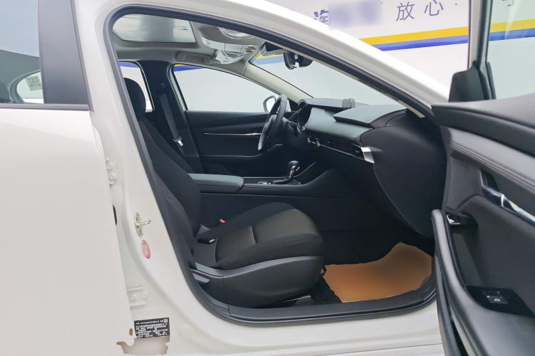 Used Mazda 3 Axela 2023 2.0L Automatic ZhiXuan Edition Right Front Seat