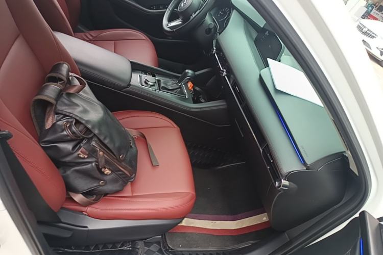 Used Mazda 3 Axela 2023 2.0L Automatic ZhiXuan Edition Right Front Seat